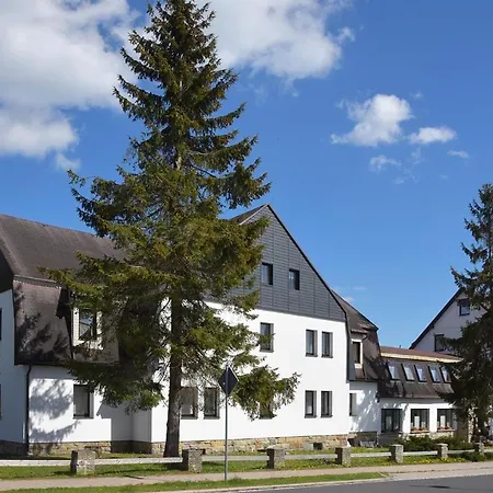 Familien-hotel Am Traenkbachtal Hotel Frauenwald
