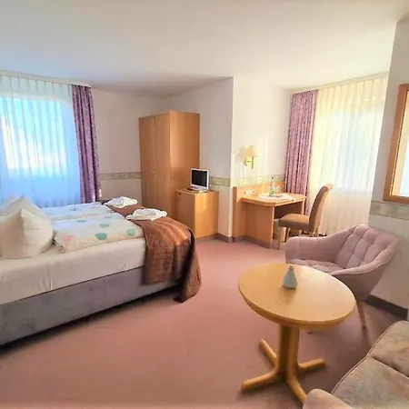 Hotel Familien-hotel Am Traenkbachtal Frauenwald