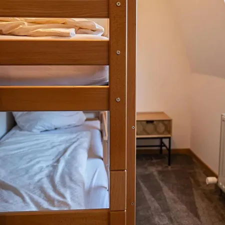 ホテル Familien-hotel Am Traenkbachtal 3*