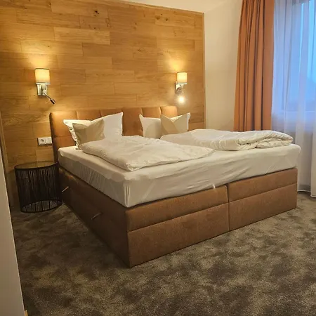 ホテル Familien-hotel Am Traenkbachtal フラウエンヴァルト