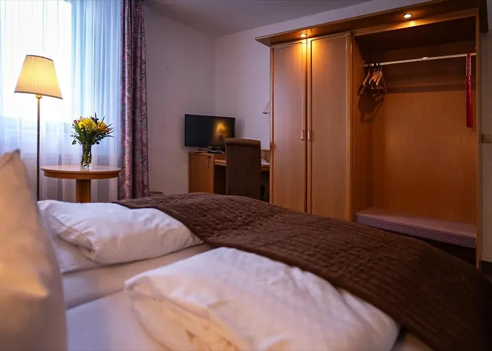 Otel Familien-hotel Am Traenkbachtal