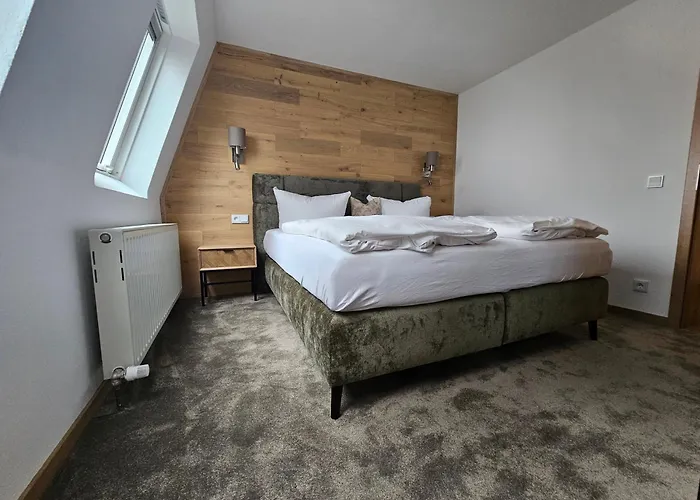 Familien-hotel Am Traenkbachtal Otel