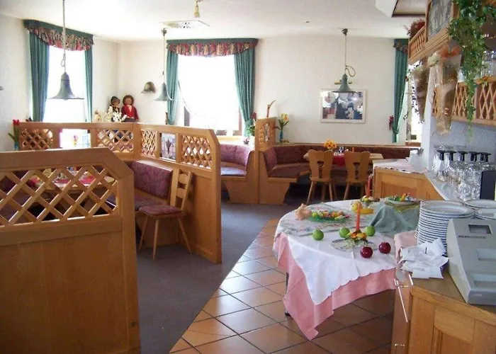 Отель Familien-hotel Am Traenkbachtal Фрауэнвальд